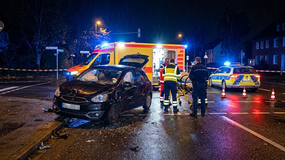 Verkehrsunfall in Gütersloh: Eine Person lebensgefährlich verletzt