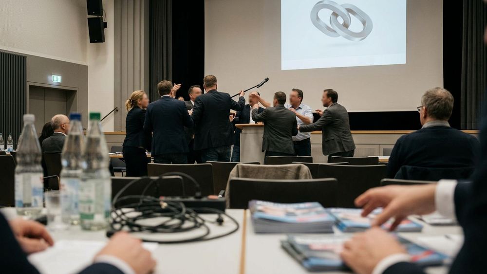 Debatte um Leihmutterschaft und AfD-Machtkampf prägen politische Diskussionen